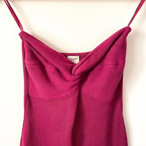 Abercrombie Strapless Twist-Front Mini Sweater Dress Raspberry Size Medium - Picture 6 of 9